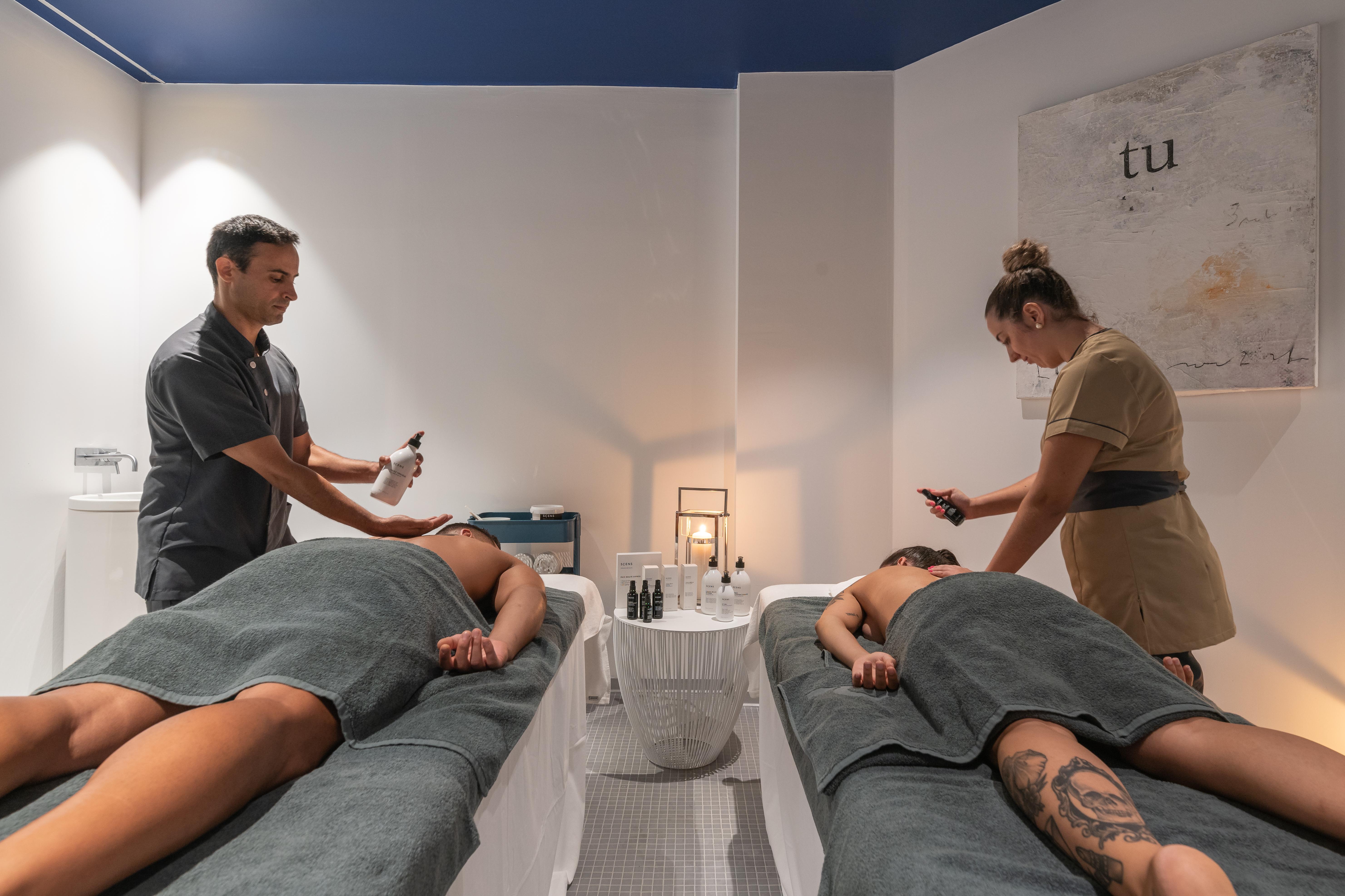 Vale Da Lapa Village Resort Carvoeiro  Exterior photo Massage therapists at work